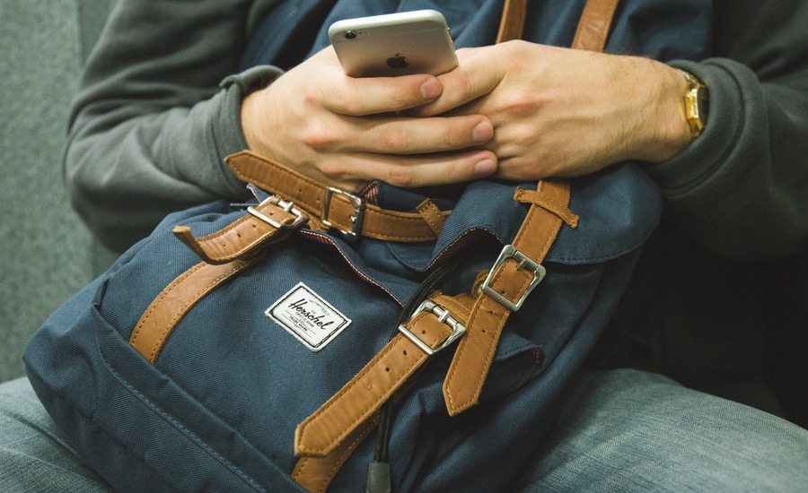 如何選擇一個完美的網(wǎng)站背景-瑩晨建站-www.prodigallitmag.com